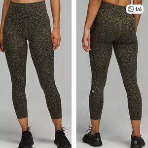 Lululemon Base Pace High-Rise Running Tight 25" Camo Medium Olive Multi Size 4